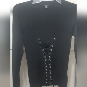 NWOT Guess Women's Size Medium Laced Black Long Sleeve Top